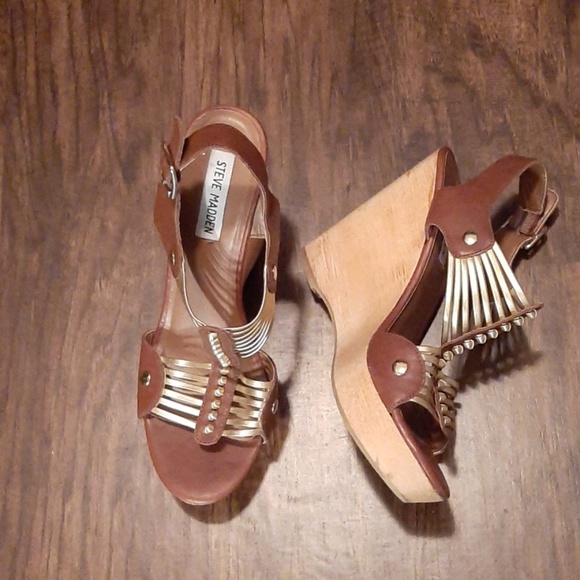 Steve Madden Shoes - Steve Madden Gladiator Wedge Sandals